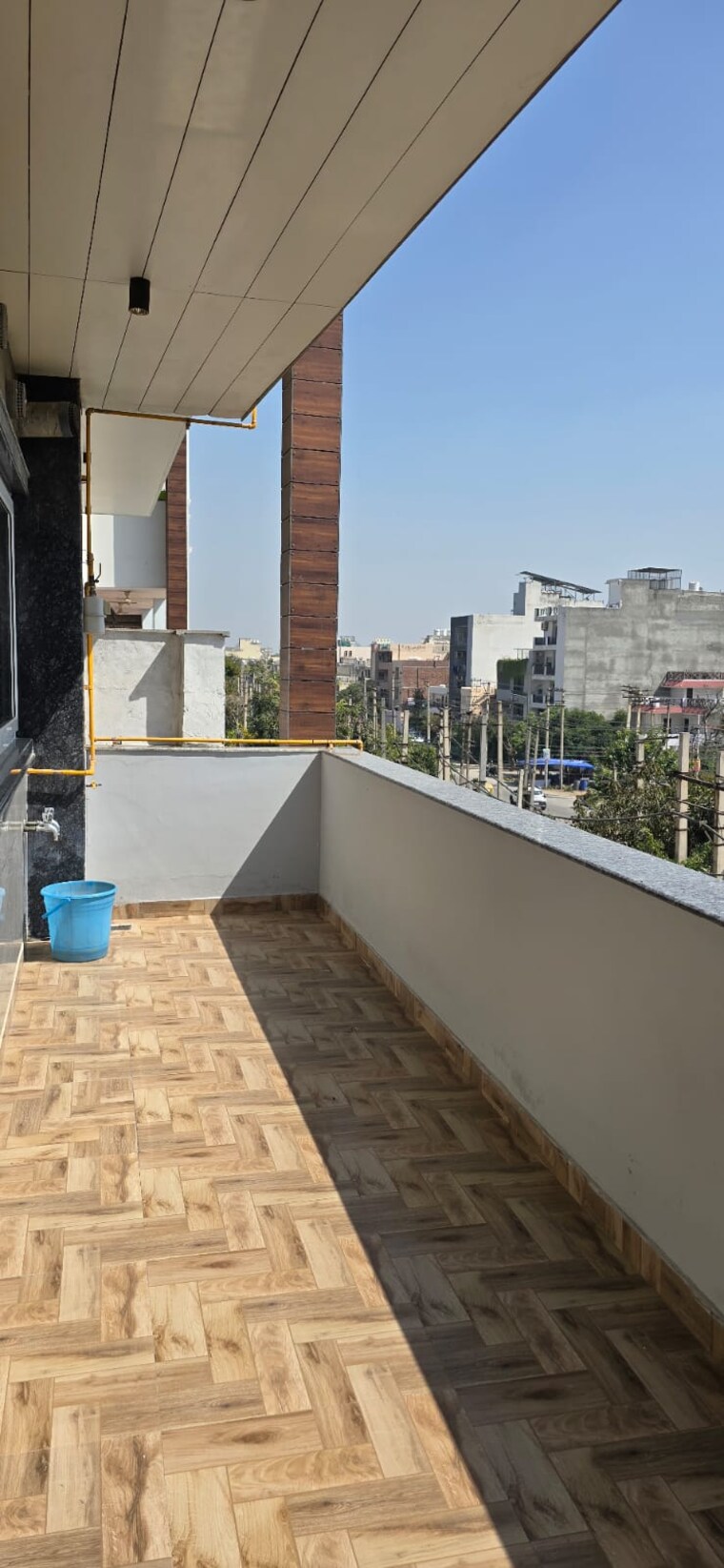 Balcony, sector 21d 4 Bedroom 350 Sq.Yd. Builder Floor In Sector 21d Faridabad 10100052