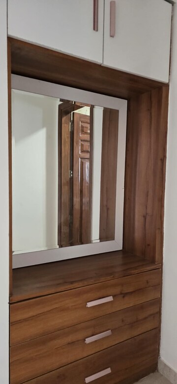 Room in 4 BHK Builder Floor at Sector 21d – for Rent