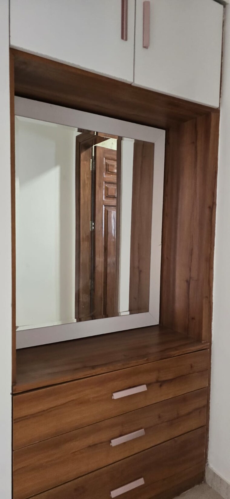 Room, sector 21d 4 Bedroom 350 Sq.Yd. Builder Floor In Sector 21d Faridabad 10100052
