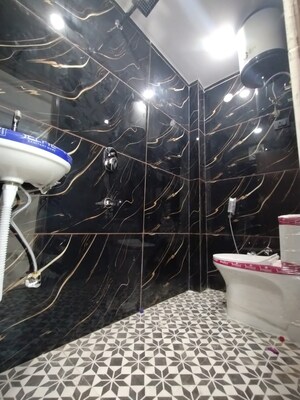 Parking in 2 BHK Builder Floor at Govindpuri – for Sale