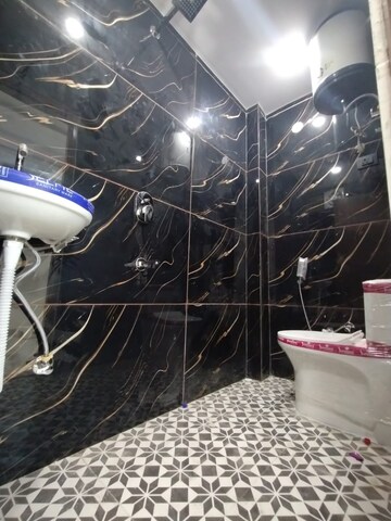 Parking in 2 BHK Builder Floor at Govindpuri – for Sale