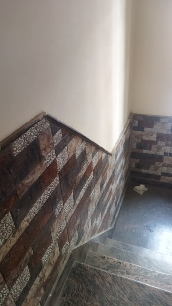 3 BHK Builder Floor for Rent in Rohini Sector 25, Delhi