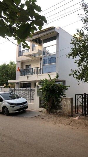 4 BHK Independent House – Exterior View View at Sector 57 - for Rent
