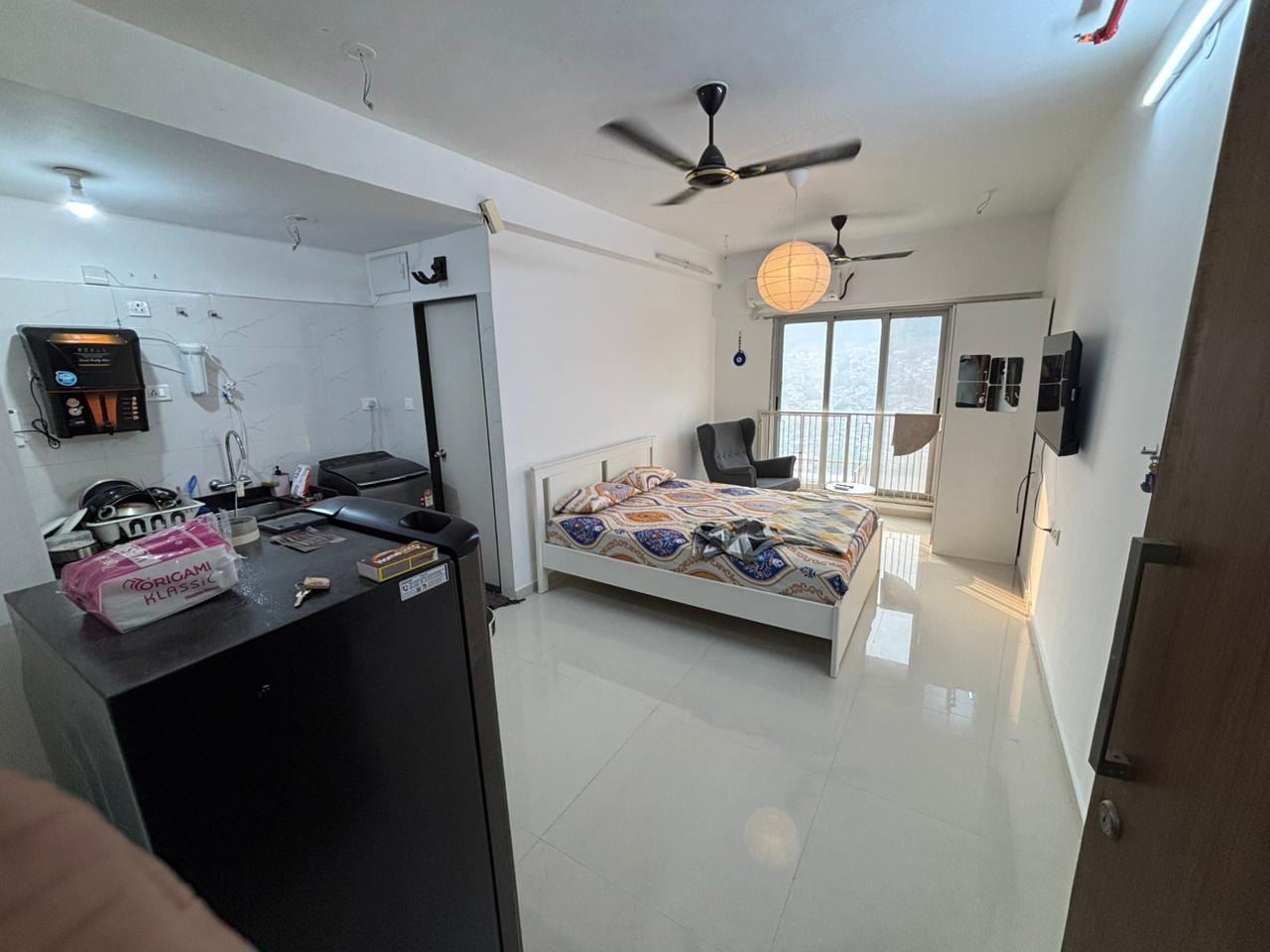 Studio  600 Sq.Ft. Apartment in Mayfair The View