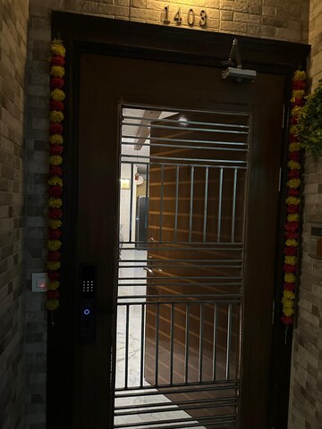 Bathroom in 4 BHK Apartment at Bestech Park View City 1, Sector 48 – for Rent