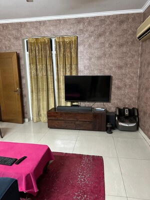 Living Room in 4 BHK Apartment at Bestech Park View City 1, Sector 48 – for Rent