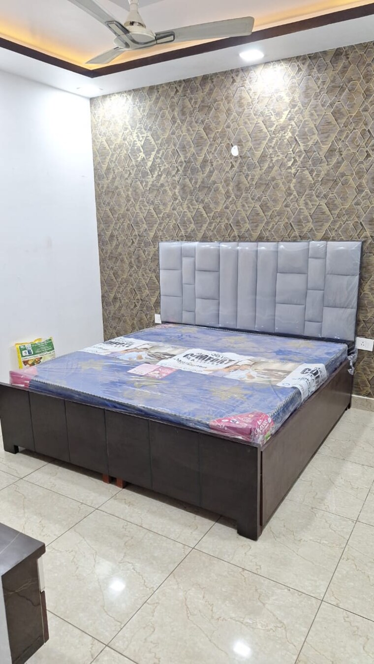 Bedroom, mahagun-moderne 2 Bedroom 1250 Sq.Ft. Apartment In Sector 78 Noida 10103040