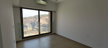 Room in 2 BHK Apartment at Kanakia Silicon Valley, Powai – for Rent