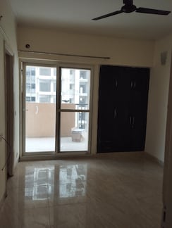 2 BHK Apartment For Rent in Gaur City 2 - 14th Avenue