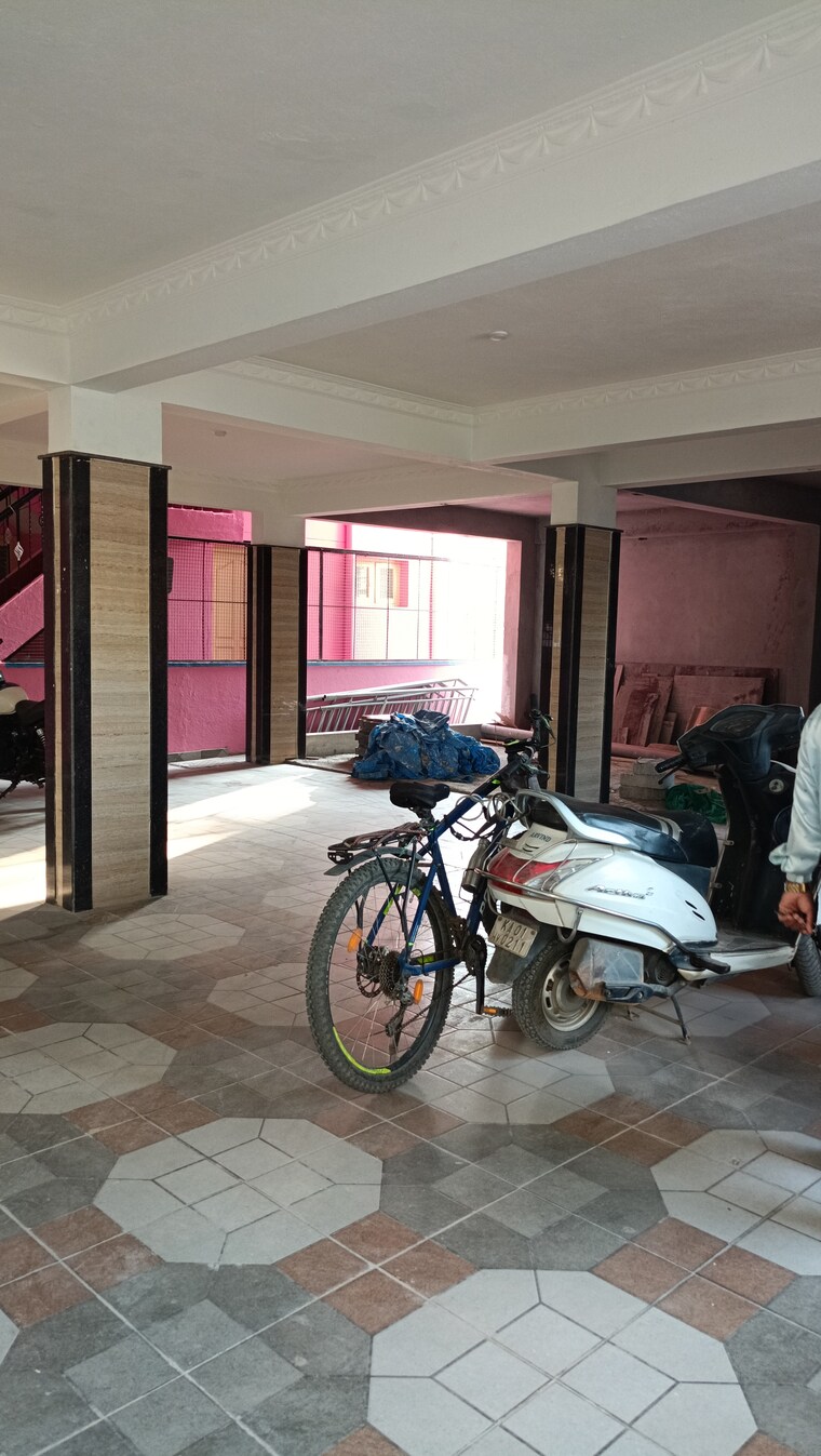  Parking, nyanappana halli 6+ Bedroom 1400 Sq.Ft. Independent House In Nyanappana Halli Bangalore 10103056