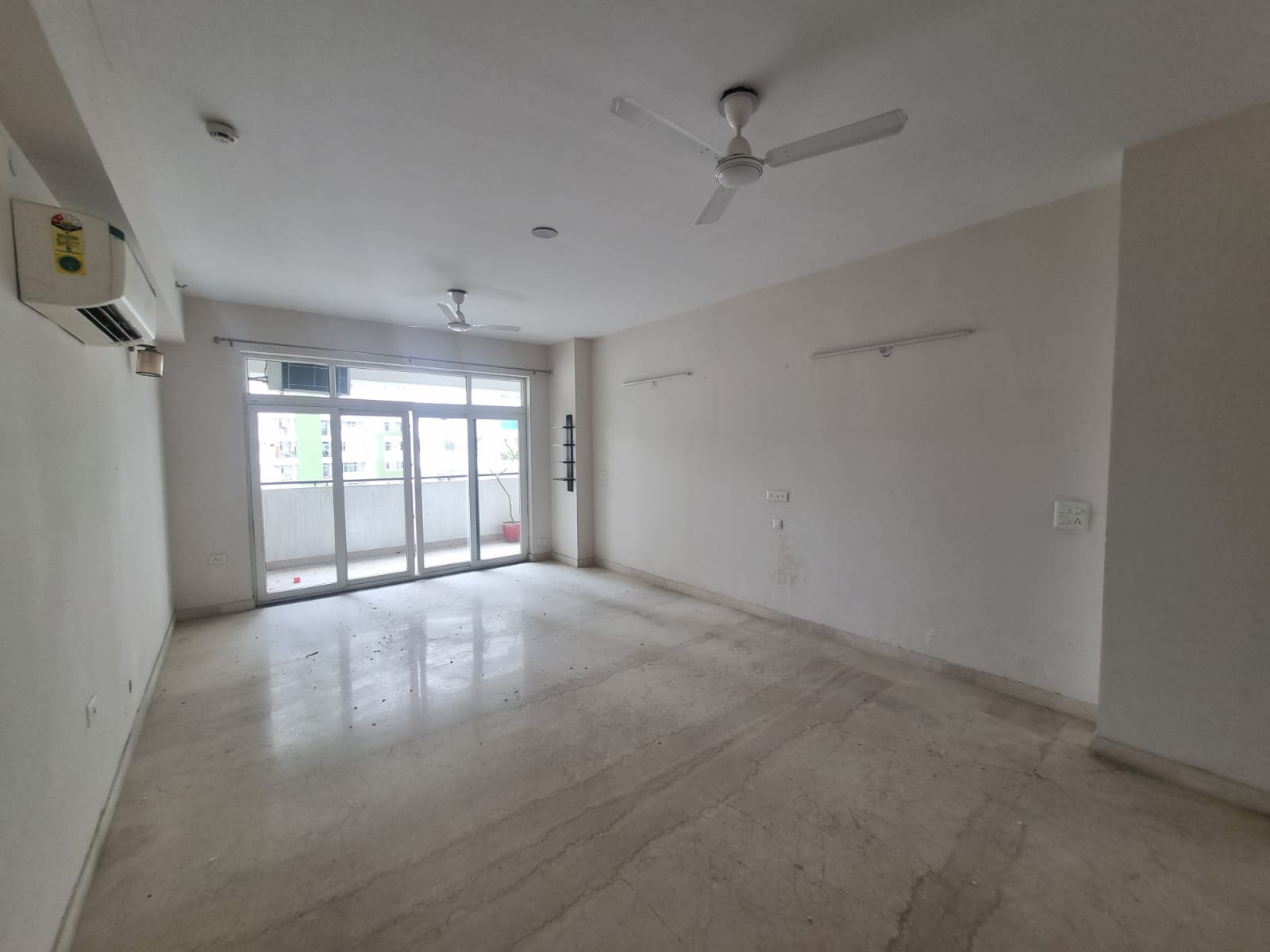 3 BHK + Servant Room 3205 Sq.Ft. Apartment in Parx Laureate