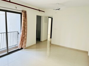 Room in 3 BHK Apartment at Runwal My City, Dombivli East – for Rent