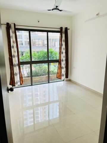 Room in 3 BHK Apartment at Runwal My City, Dombivli East – for Rent