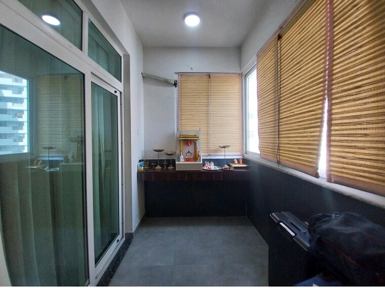 Balcony, parx-laureate 4 Bedroom 4800 Sq.Ft. Apartment In Sector 108 Noida 10103072