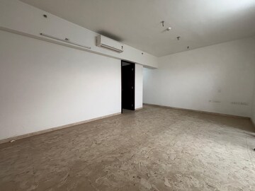 Room in 3 BHK Apartment at Lodha Palava Serenity A, Dombivli East – for Sale