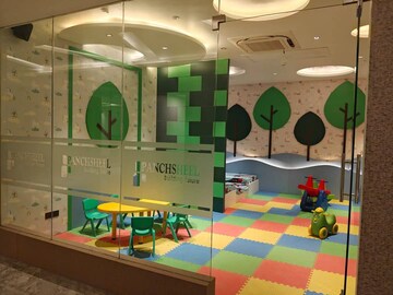 Master Bedroom in 2.5 BHK Apartment at Panchsheel Greens, Sector 16 Greater Noida – for Sale