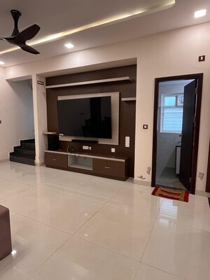 Living Room in 4 BHK Villa at Attur Layout – for Rent
