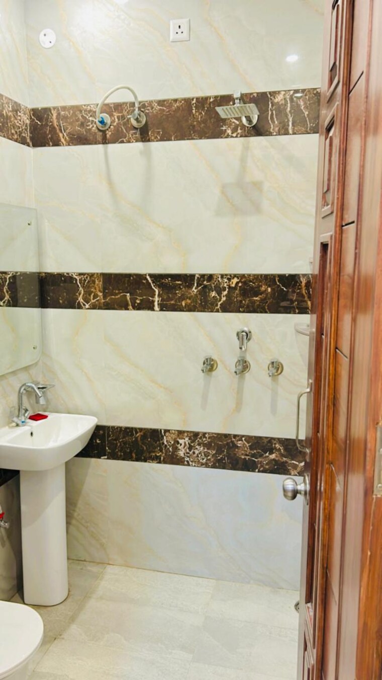 Bathroom, aerocity 2 Bedroom 1350 Sq.Ft. Builder Floor In Aerocity Mohali 10105513