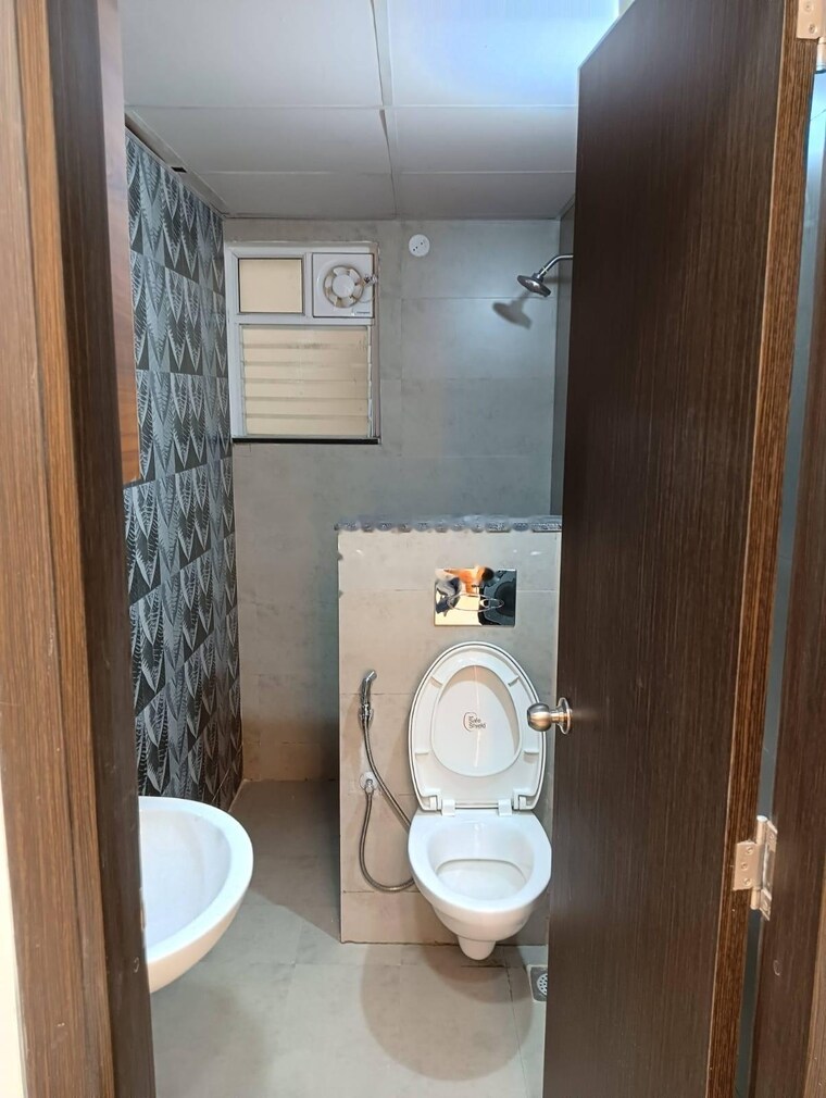 Bathroom, greenmark-mayfair-apartments 2 Bedroom 1625 Sq.Ft. Apartment In Tellapur Hyderabad 10105518