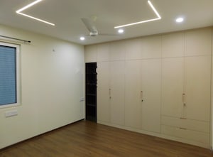 Room in 3 BHK Apartment at Poulomi Avante, Kokapet – for Rent