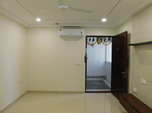 Room in 3 BHK Apartment at Poulomi Avante, Kokapet – for Rent