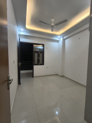 Room in 3 BHK Builder Floor at Shri Krishna Enclave Chhapraula, Chhapraula – for Sale