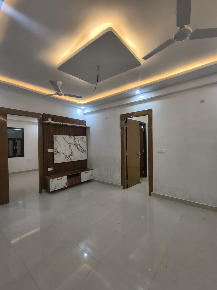 Room, green-home 4 Bedroom 1700 Sq.Ft. Builder Floor In Sector 73 Noida 10105893