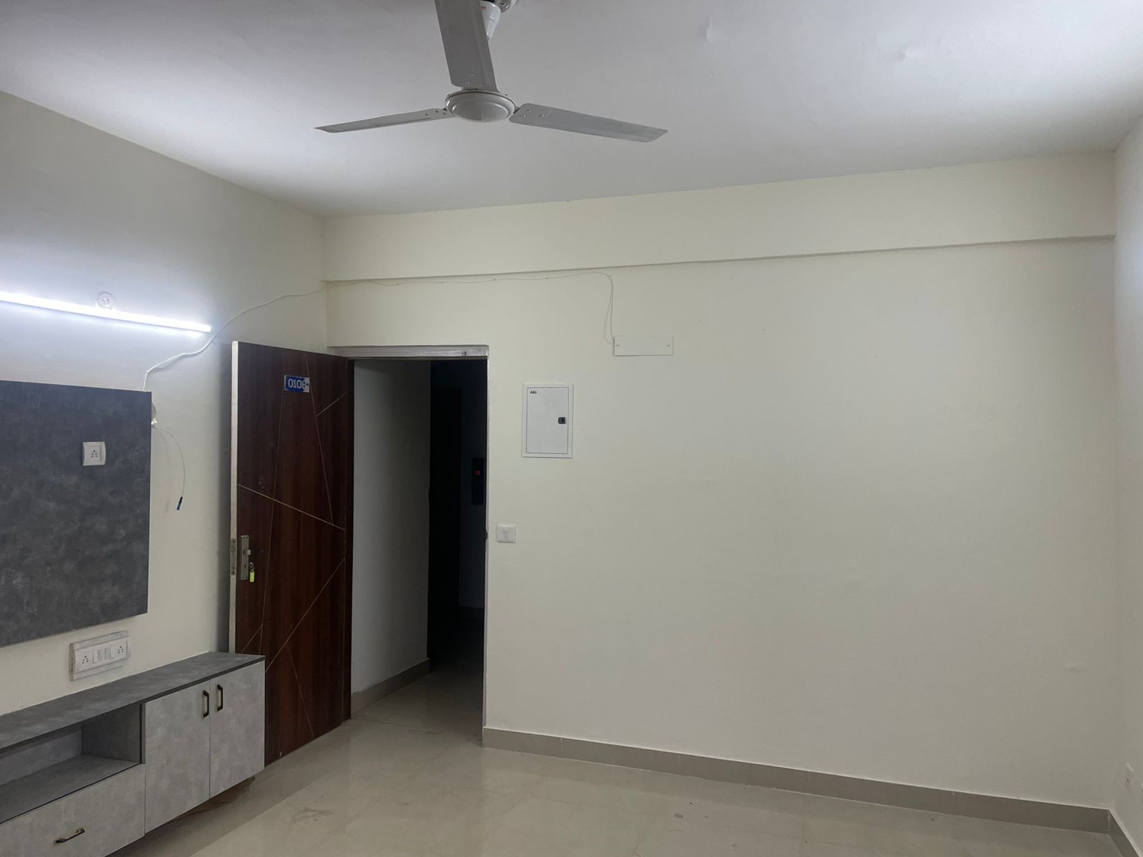 2 BHK Apartment For Rent in MRG Ultimus