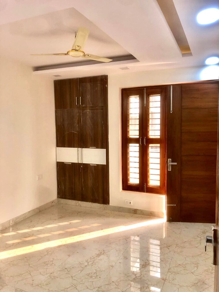 Room, godrej-retreat 3 Bedroom 180 Sq.Yd. Builder Floor In Sector 83 Faridabad 10106146