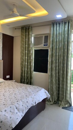 2 BHK Apartment For Rent in MRG Ultimus