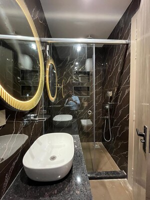 Master Bedroom in 1 BHK Builder Floor at Hong Kong Bazaar, Sector 57 – for Rent