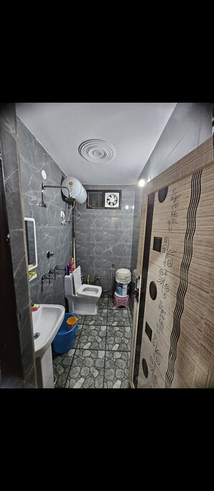 Team Area in 2 BHK Builder Floor at Vipin Garden – for Rent