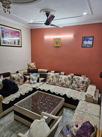 Team Area in 2 BHK Builder Floor at Vipin Garden – for Rent