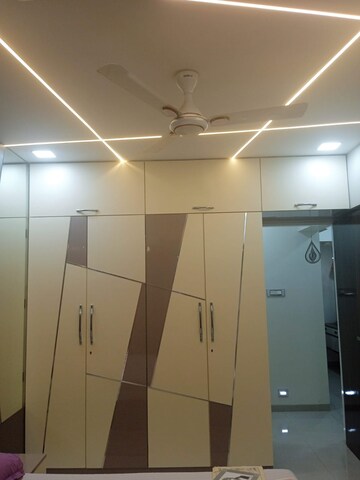 Furnished Amenities in 2 BHK Apartment at Satellite Royale, Goregaon East – for Rent