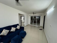 2 BHK Apartment For Rent in Unicca Emporis