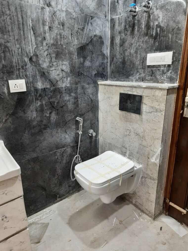 Bathroom, godrej-retreat 3 Bedroom 180 Sq.Yd. Builder Floor In Sector 83 Faridabad 10106405