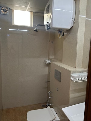 Bathroom in 2 BHK Builder Floor at Sushant Lok 3, Sector 57 – for Rent