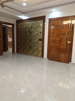 Room in 4 BHK Builder Floor at Rajendra Nagar Sector 3 – for Sale