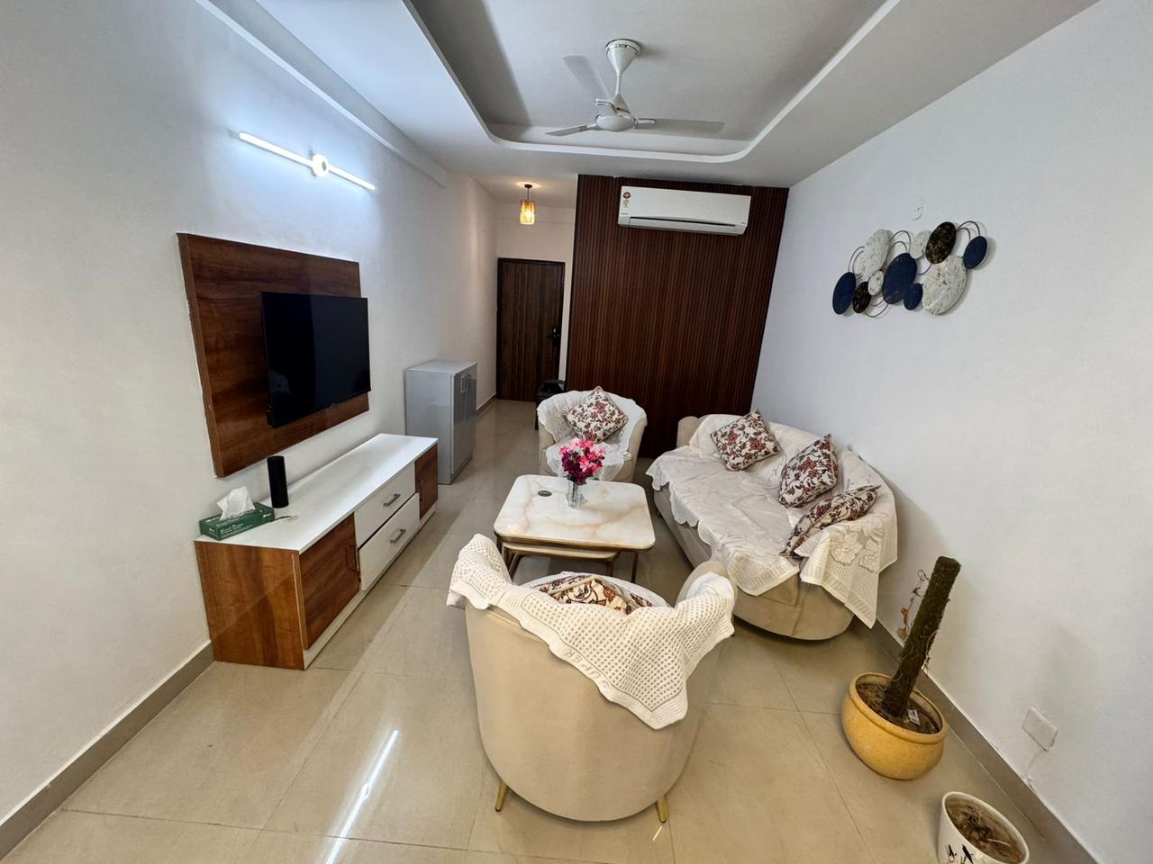 2 BHK Apartment For Rent in Signature Global The Millennia