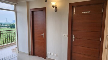 Room in 2 BHK Apartment at Signature Global The Millennia, Sector 37d – for Rent
