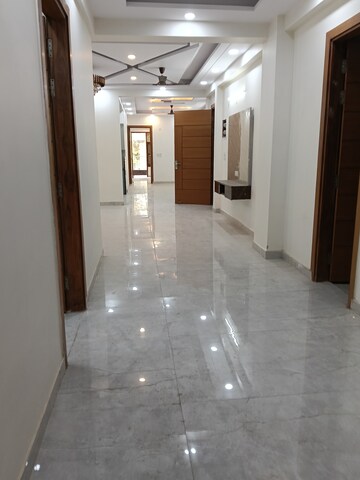 Building Lobby in 5 BHK Builder Floor at Rajendra Nagar Sector 2 – for Sale