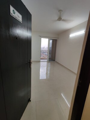 2 BHK Apartment For Sale in Signature Orchard Avenue 2, Sector 93