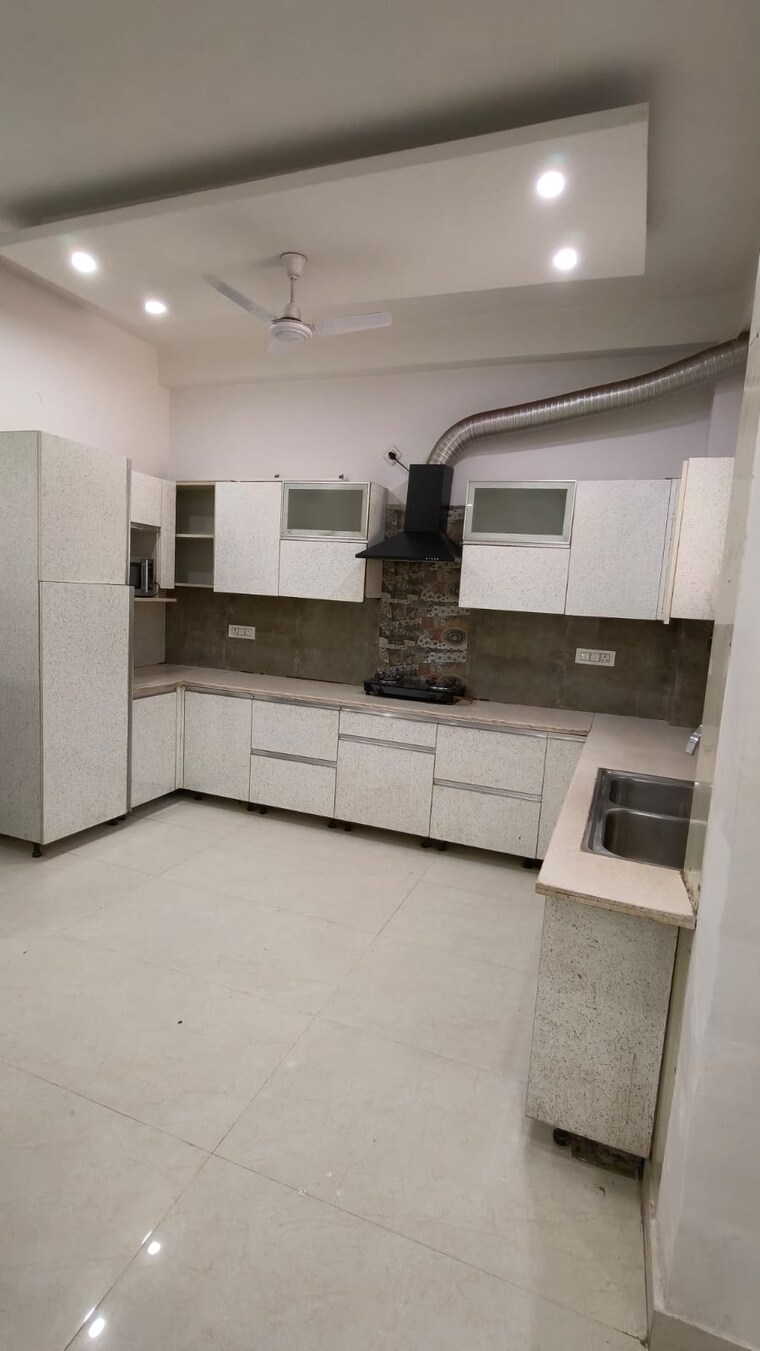 Kitchen, saurabh-niwas 3 Bedroom 1550 Sq.Ft. Builder Floor In Sector 40 Gurgaon 10106868