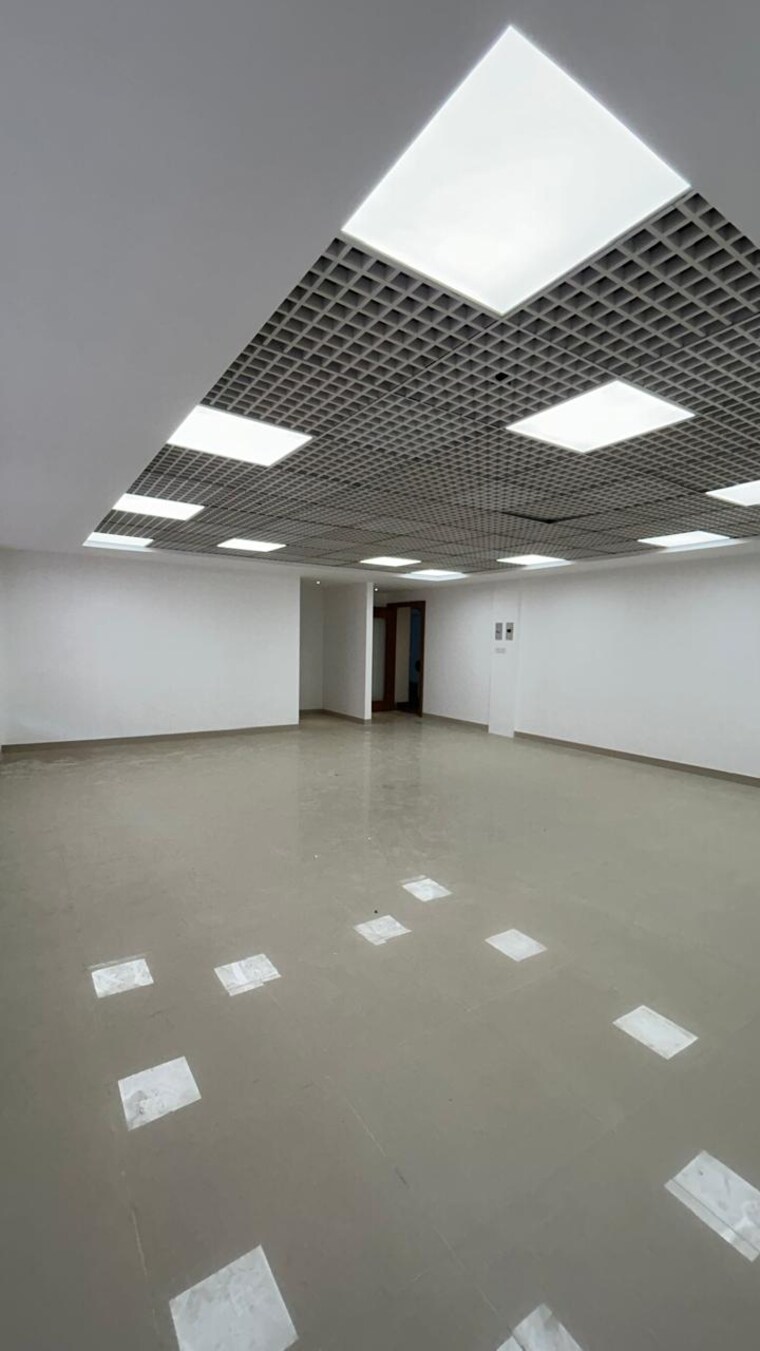 Room, rustomjee-uptown-urbania Commercial Office Space 660 Sq.Ft. In Majiwada Thane 10106786
