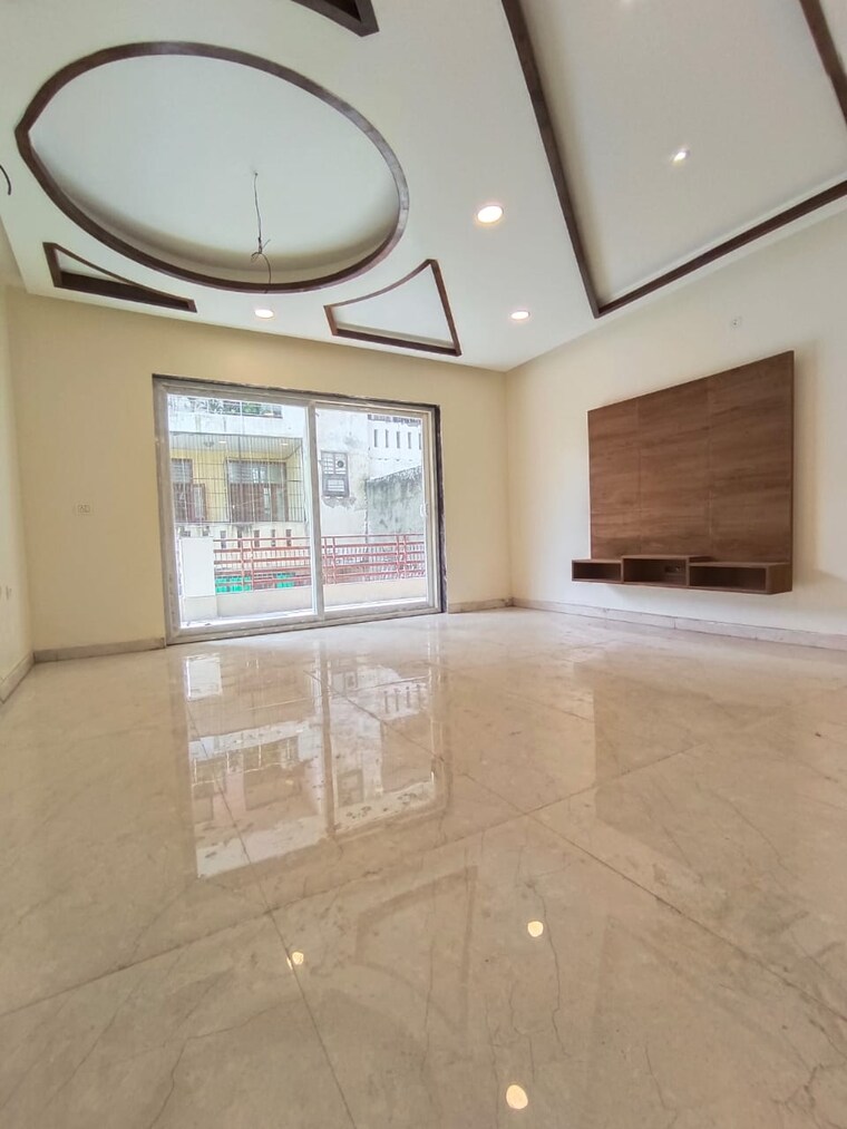 Room, bptp-district-faridabad 3 Bedroom 180 Sq.Yd. Builder Floor In Sector 81 Faridabad 10106801