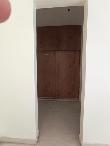 Furnished Amenities in 3 BHK Builder Floor at BPTP District Faridabad, Sector 81 – for Sale