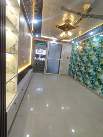 Balcony in 2.5 BHK Apartment at Rajhans Apartments, Indrapuram – for Sale