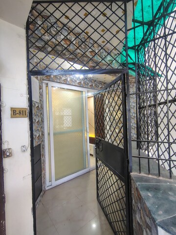 Balcony in 2.5 BHK Apartment at Rajhans Apartments, Indrapuram – for Sale