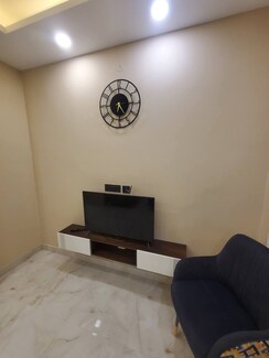 2 BHK Builder Floor For Rent in Sector 43