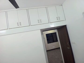 Furnished Amenities in 1 BHK Builder Floor at Ardee City, Sector 52 – for Rent